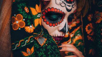 ROMPECABEZAS X 1000 PZAS CELEBRACIONES DIA DE MUERTOS